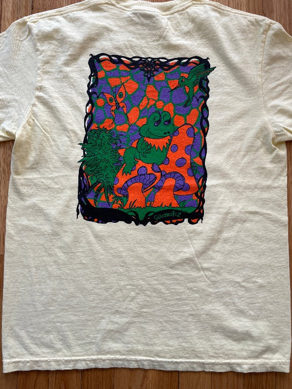 "Vegas Dead / Froggie" T-Shirt M-3X Comfort Colors Banana